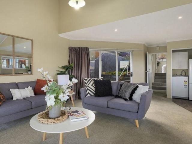 Вилла Ultimate Convenience, Walk-To-Town Townhouse Квинстаун Экстерьер фото