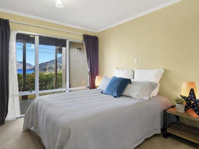 Вилла Ultimate Convenience, Walk-To-Town Townhouse Квинстаун Экстерьер фото