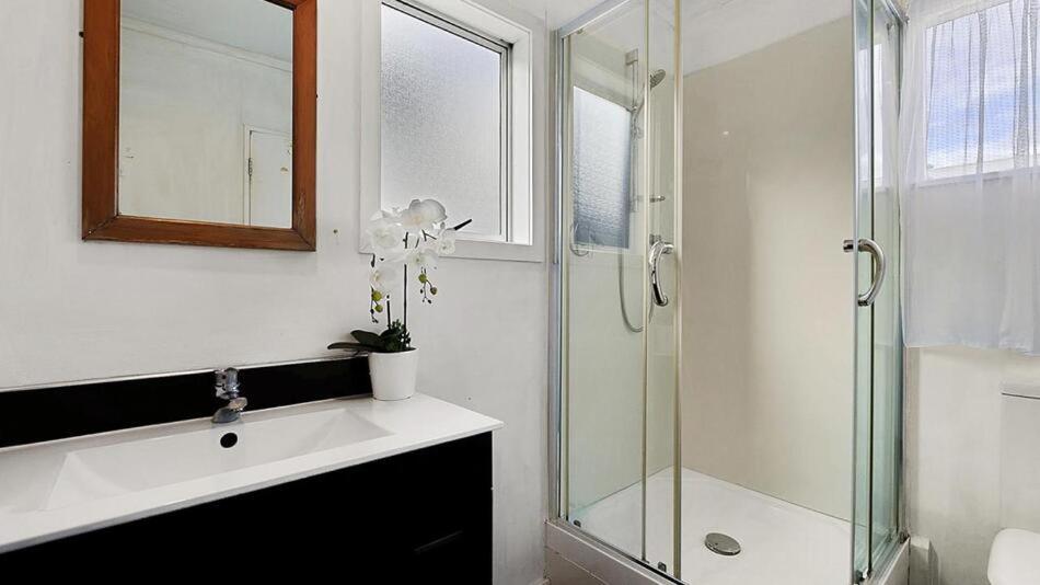 Вилла Ultimate Convenience, Walk-To-Town Townhouse Квинстаун Экстерьер фото